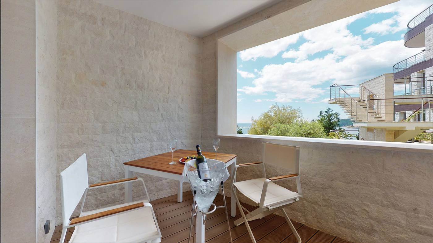 Dukley-Hotel---Resort-Room-11