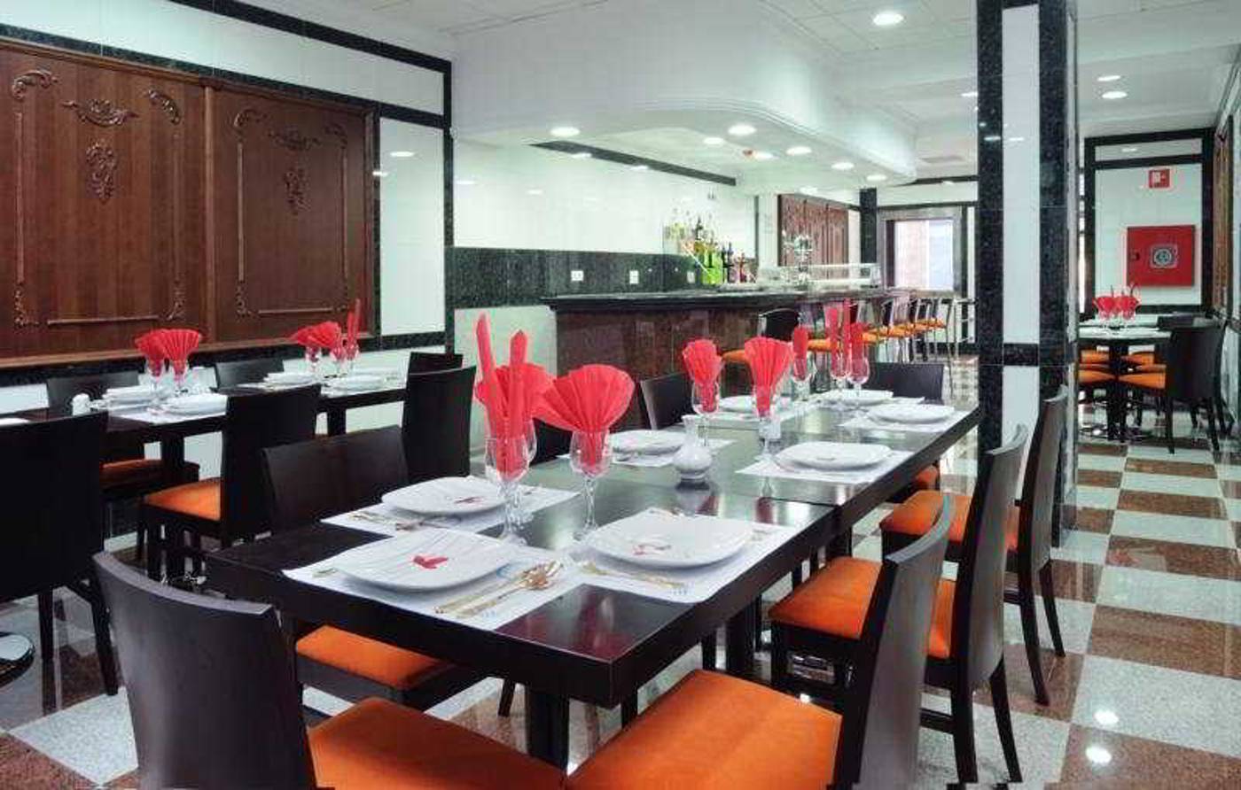 Hotel-Reyesol-Restaurant-16