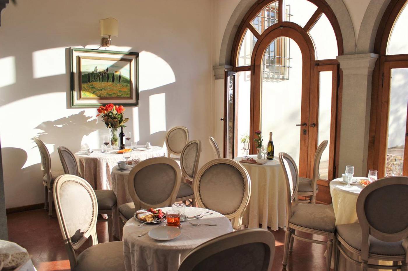 Agriturismo-Villa-Godenano-Pool-Relax-Restaurant-3