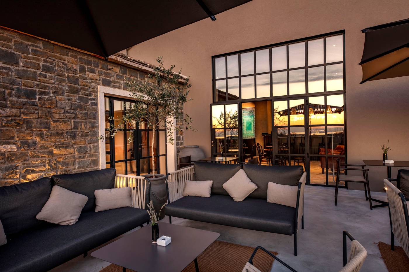 San-Canzian-Hotel-and-Residences-Bar-16