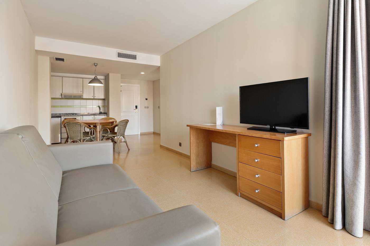 Best-Roquetas-Room-30