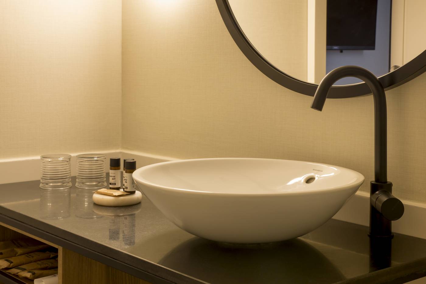 ICON-Embassy-Room-32