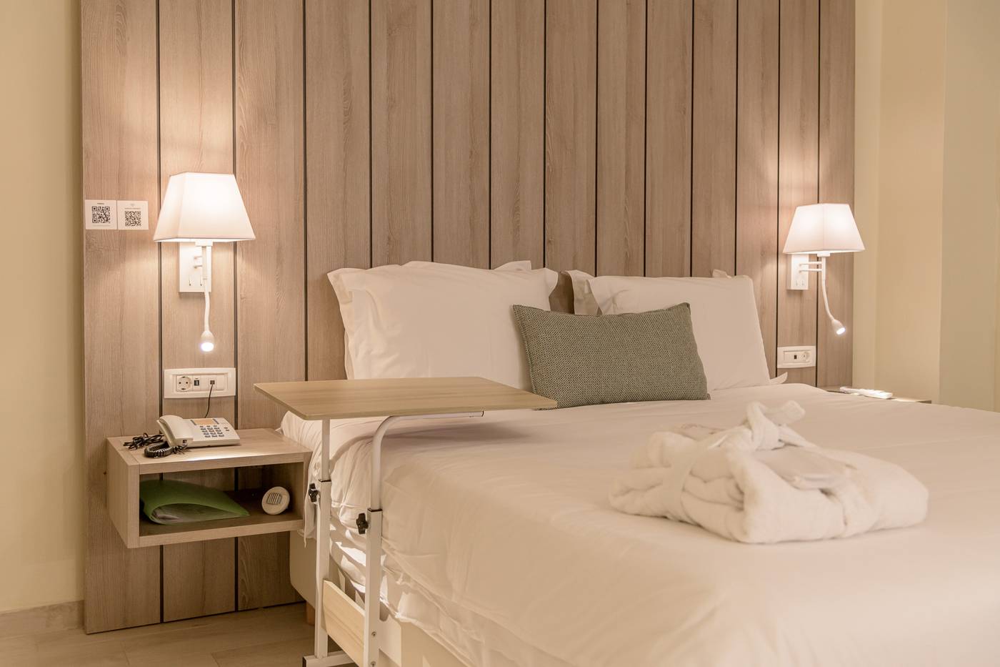 Iakinthos-Tsilivi-Beach-Room-46