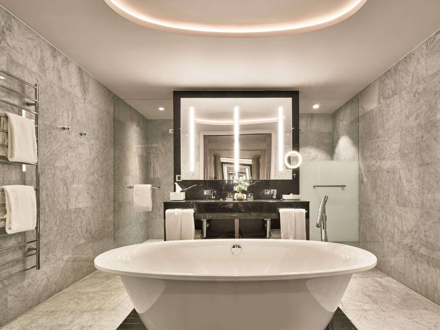 Hyatt-Regency-Amsterdam-Room-59