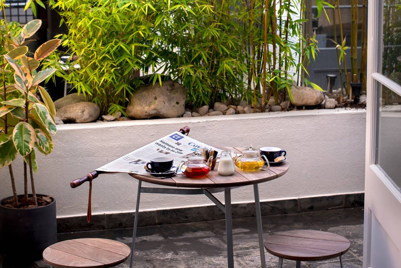 More-Quarters-Neighbourhood-Hotel-Terrace-20