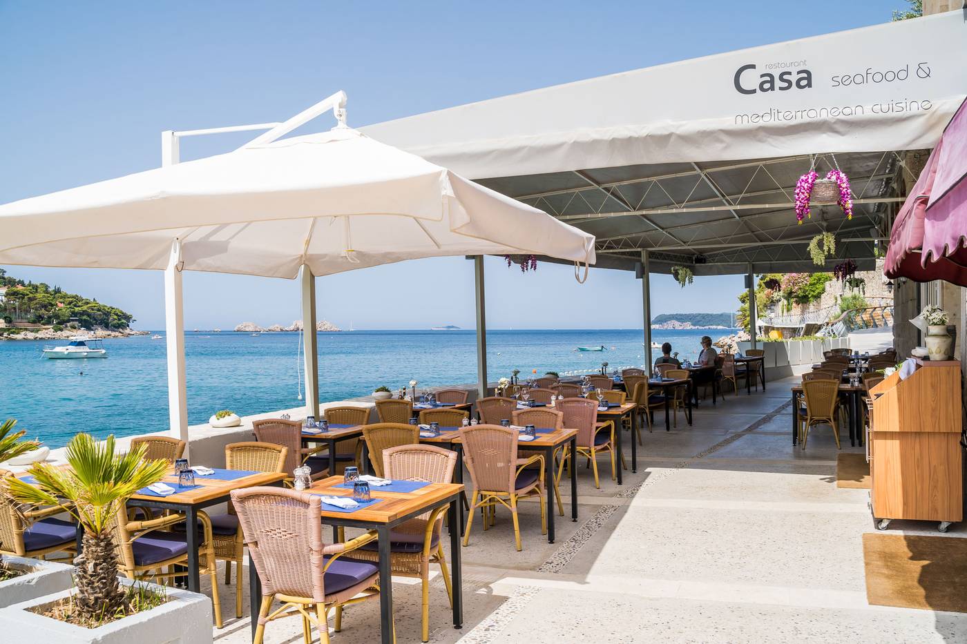 Boutique---Beach-Hotel-Villa-Wolff-Restaurant-2