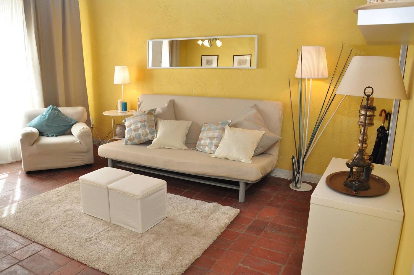 At-Home-Bed-And-Breakfast-Room-20