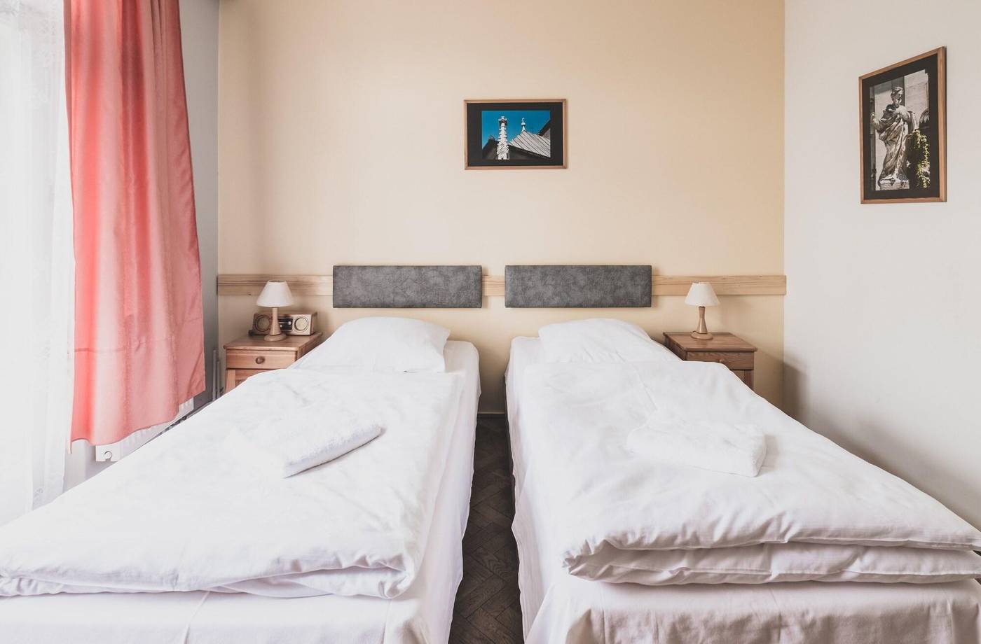 Cybulskiego-Guest-Rooms-Room-39