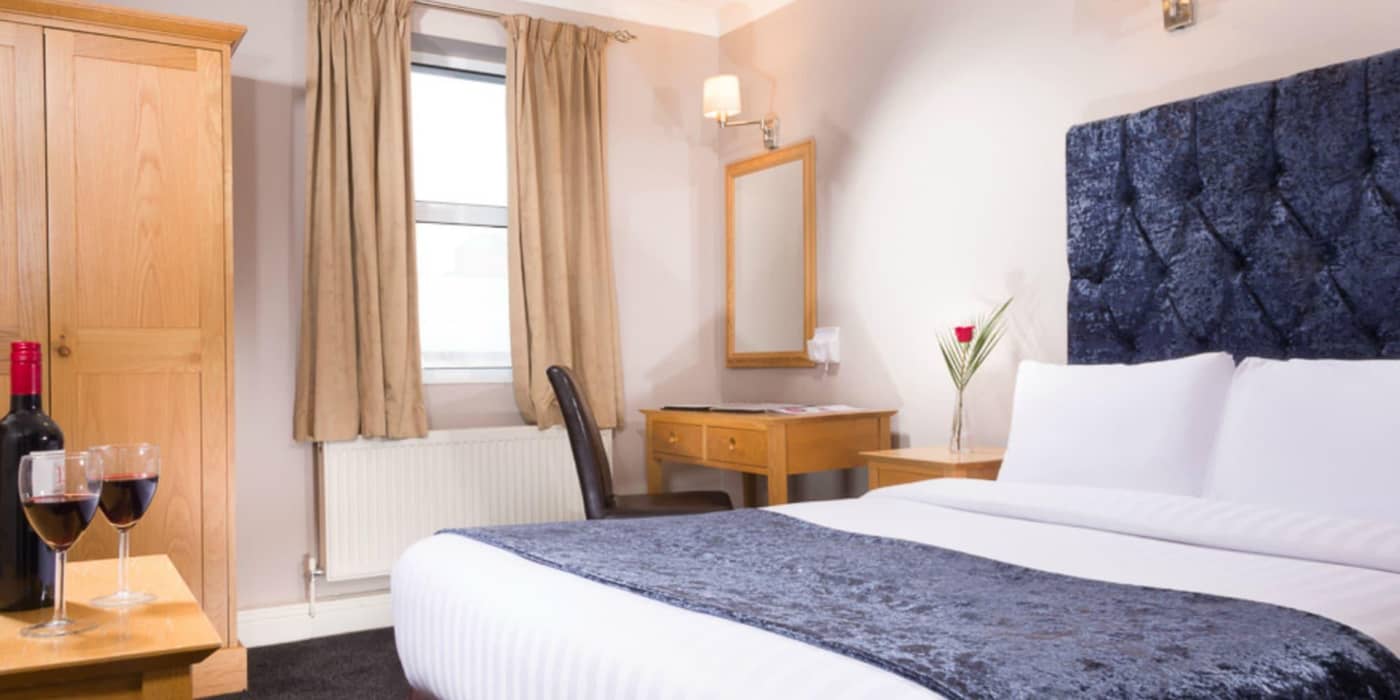 Hotel St George by Nina-Ireland-DUBLIN-Room-9