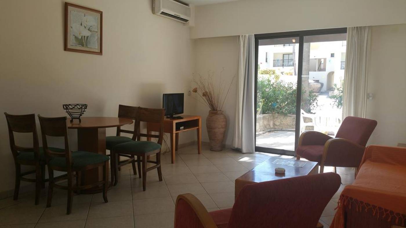 Panareti-Paphos-Resort-Room-22