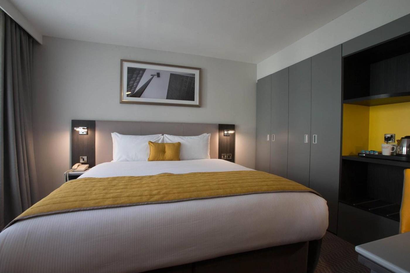 Maldron-Hotel-Pearse-Street-Room-11