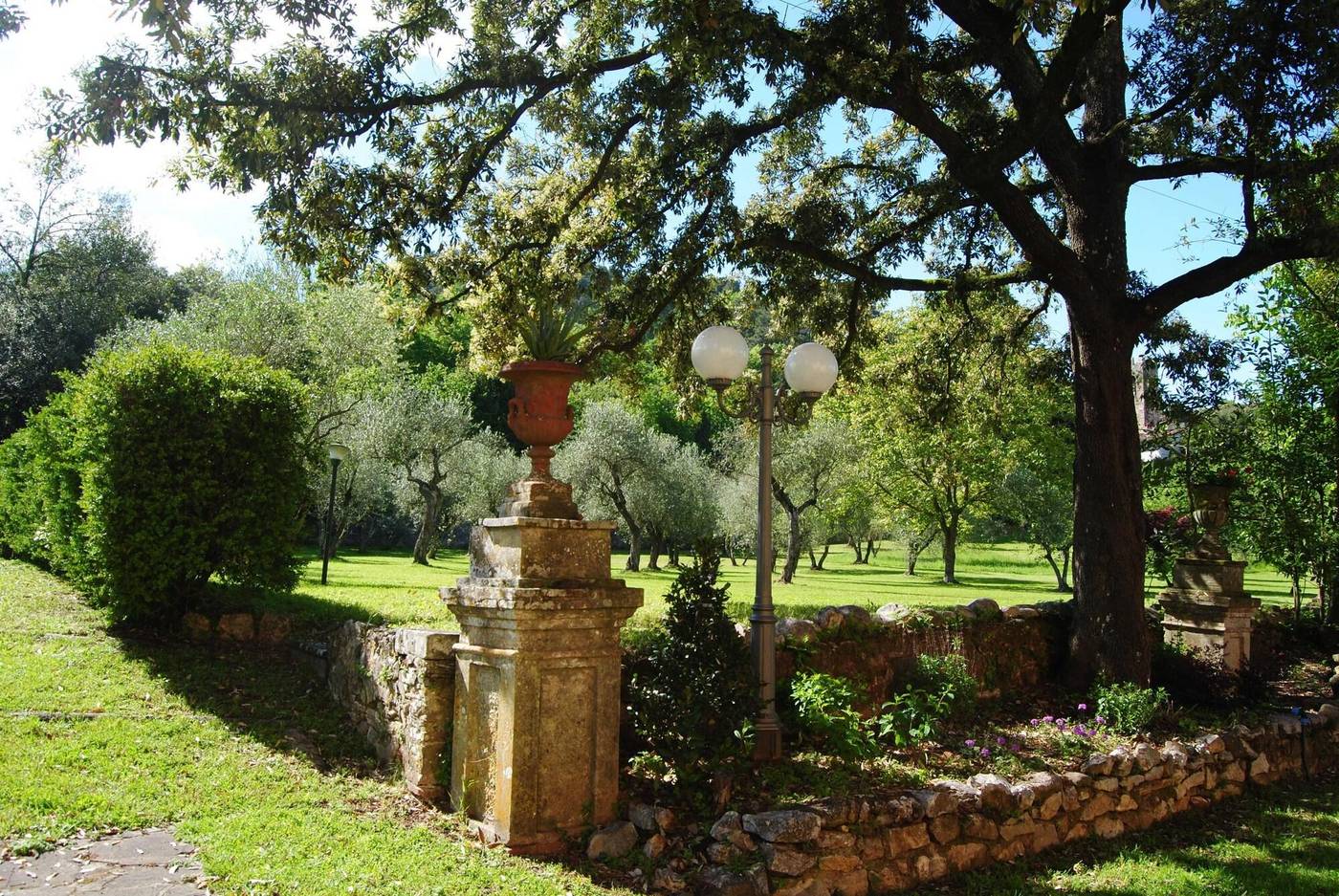 Hotel-Villa-San-Michele-General-view-49