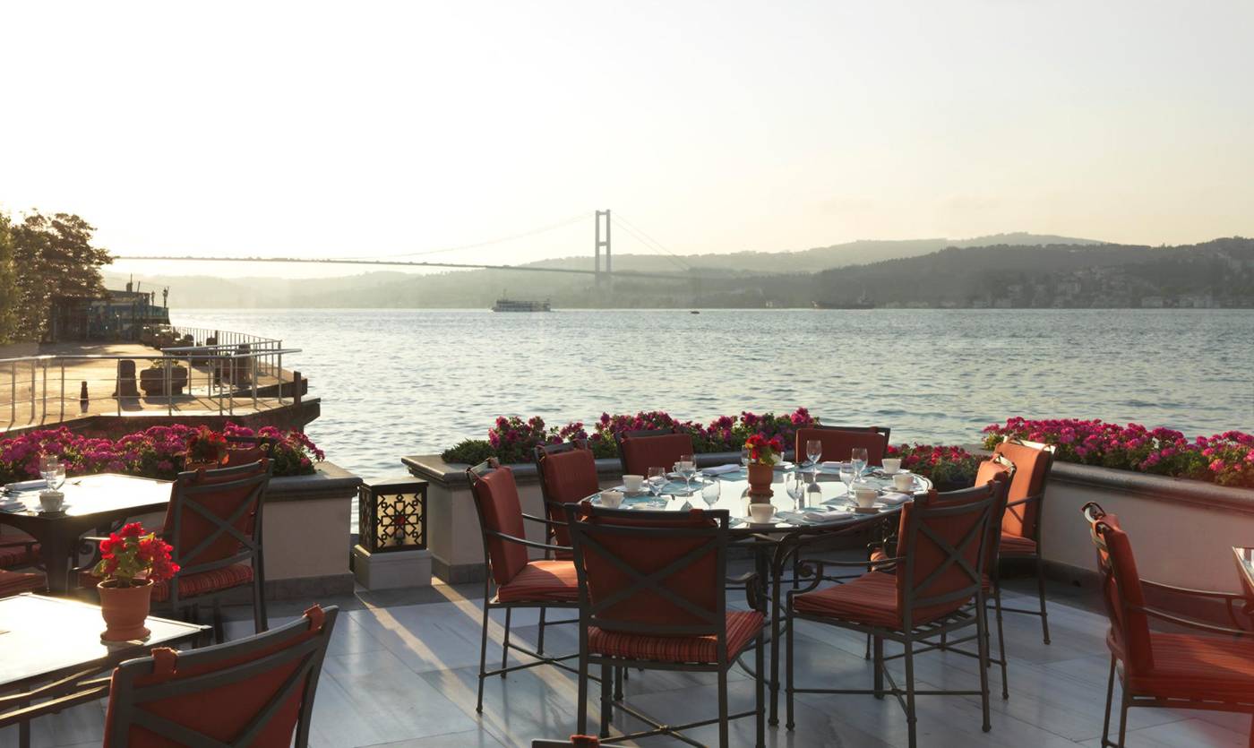 Four-Seasons-at-the-Bosphorus-Restaurant-32