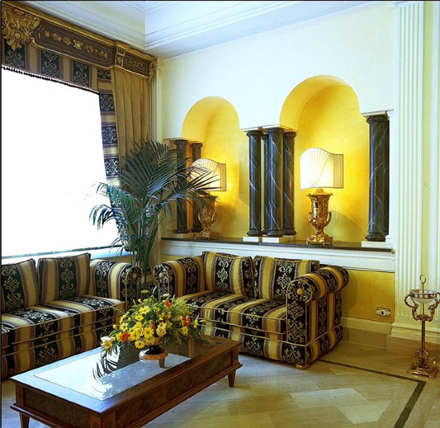 Hellenia-Yachting-Lobby-39