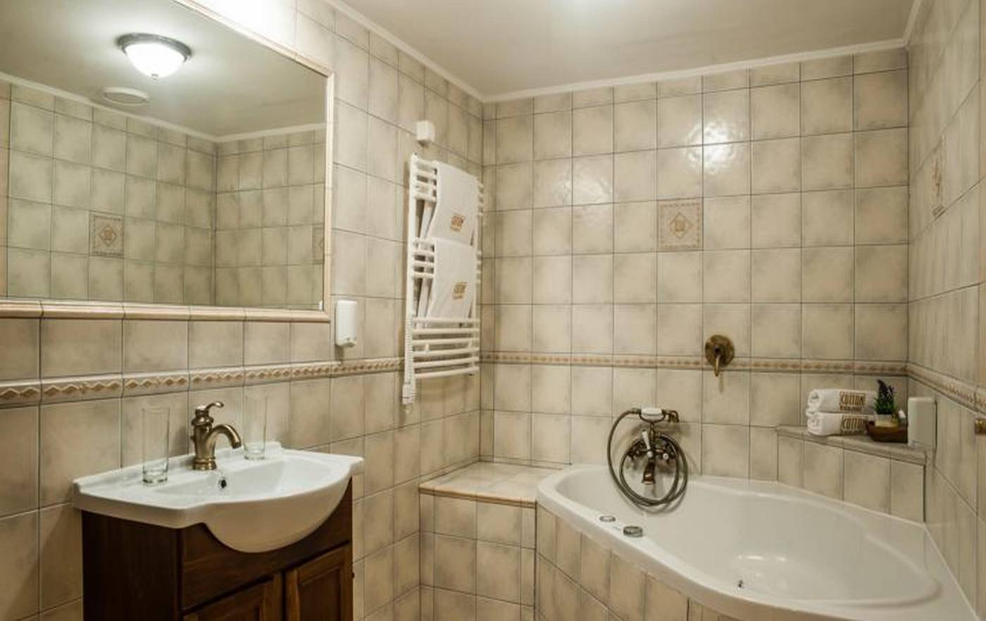 Cotton-House-Budapest-Room-45