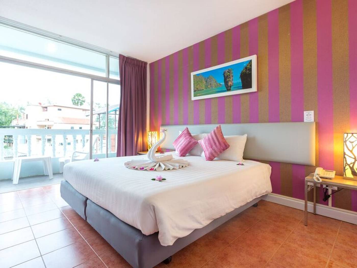 ON-Hotel-Phuket-Room-19