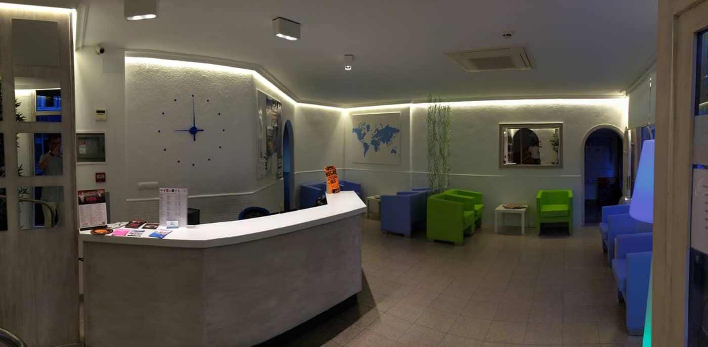 Marian-Apartamentos-Lobby-12