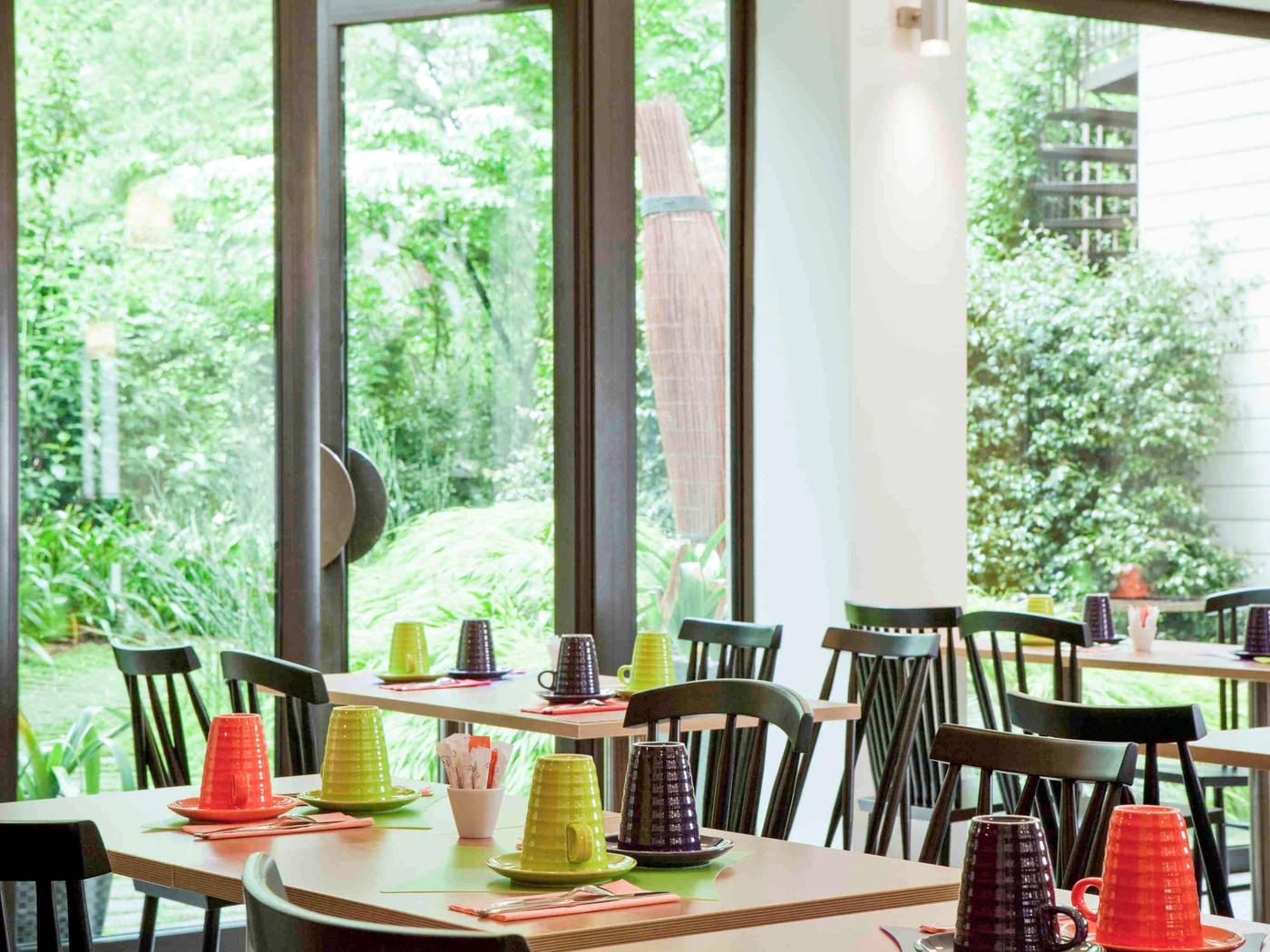 ibis-Styles-Paris-Mairie-de-Montreuil-Restaurant-17