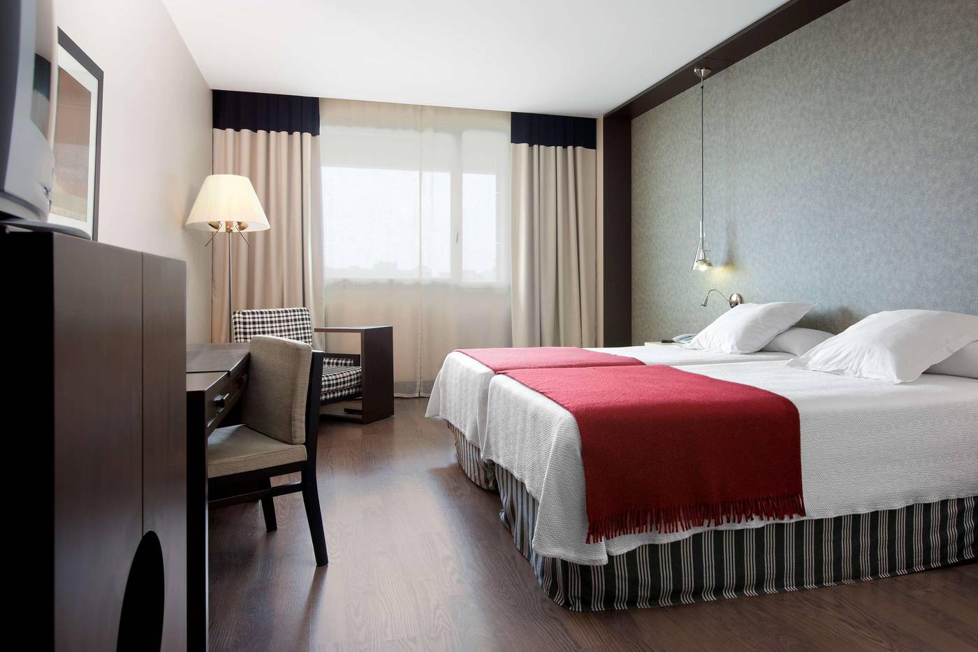 NH-Alicante-Room-29