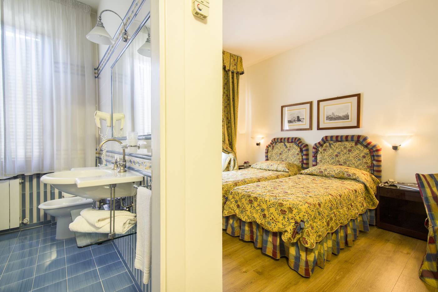 Italia-Hotel-Room-10