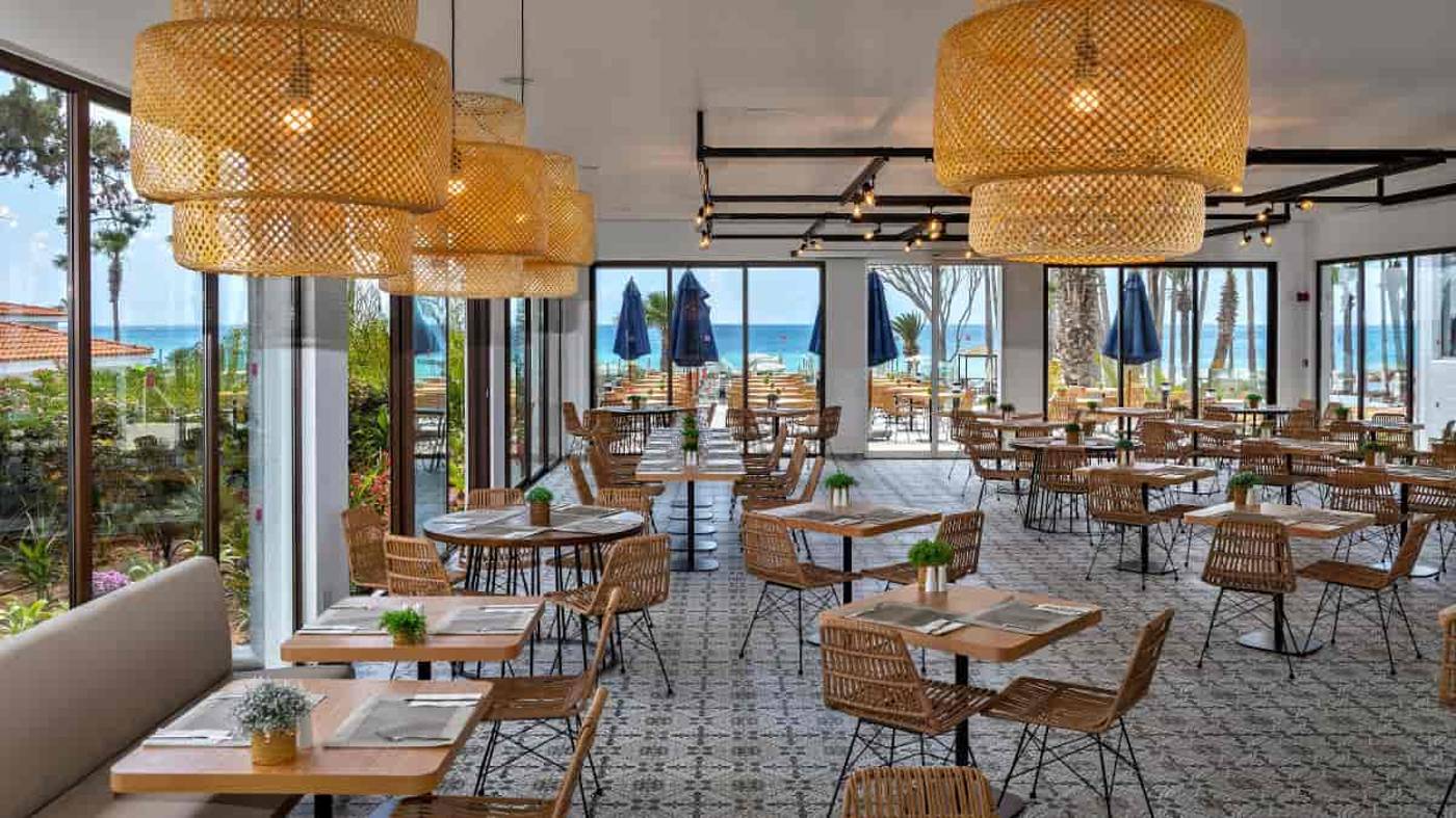 Leonardo Plaza Cypria Maris Beach Hotel & Spa