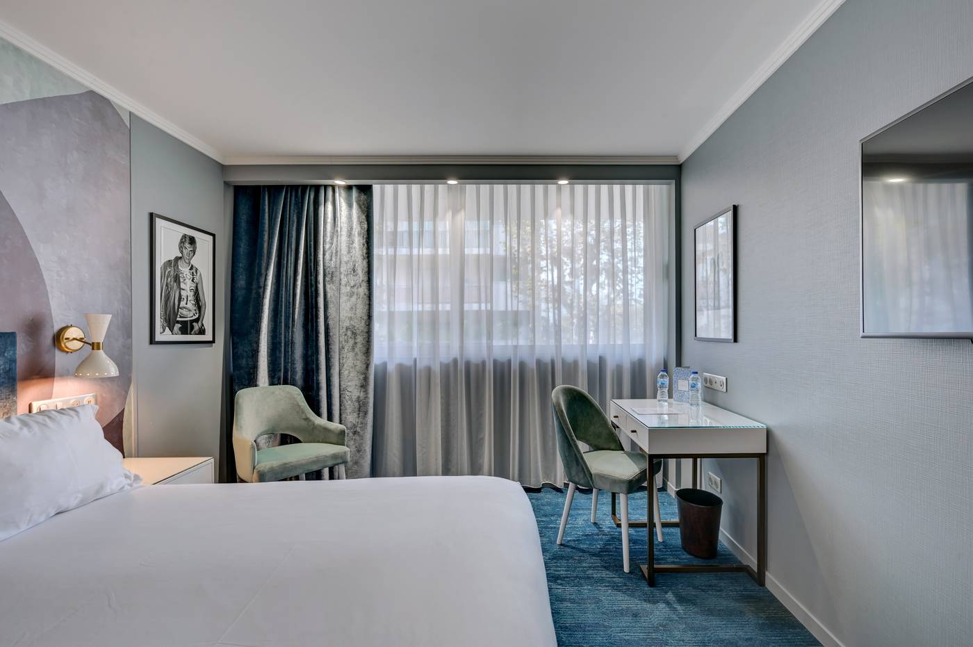 Juliana-Cannes-Room-15