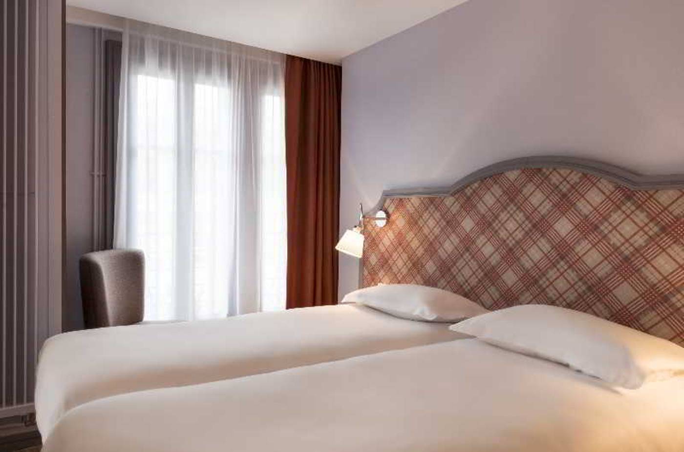 Hotel-Boris-V--by-HappyCulture-Room-28