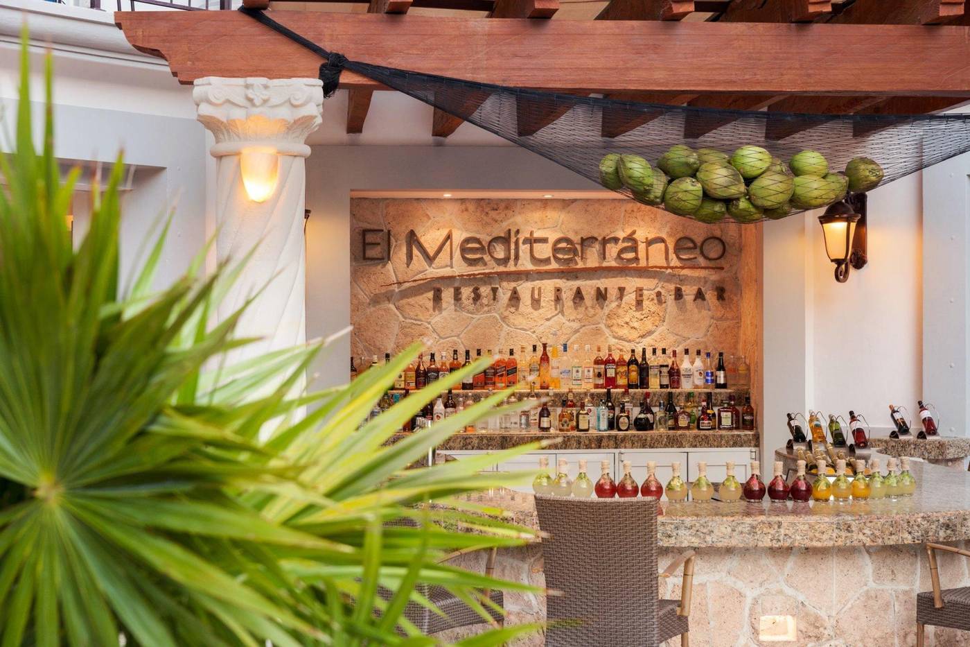 Hilton-Playa-del-Carmen-All-inclusive--The-Royal--Bar-59