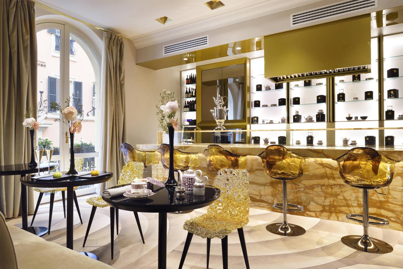 The-First-Dolce-Bar-2