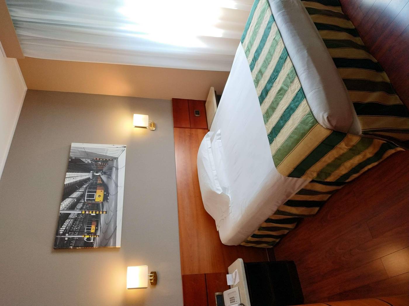 Hotel-Mirage--Sure-Hotel-Collection-by-Best-Wester-Room-30