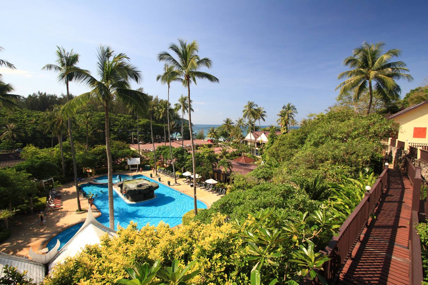 All-Seasons-Naiharn-Phuket-Pool-2