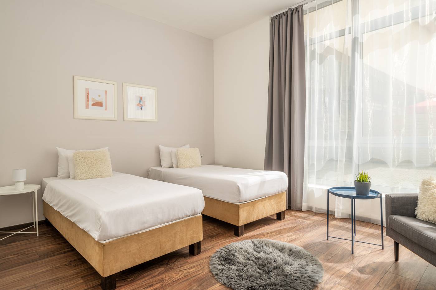 Vagabond-Downtown-Room-43