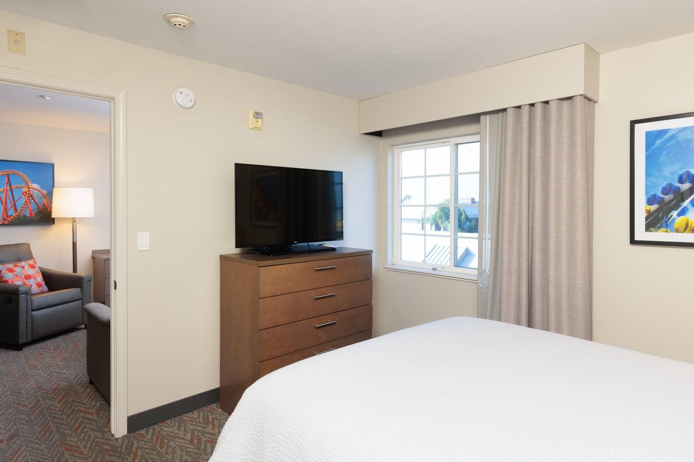 Candlewood-Suites-Anaheim-Resort-Room-25