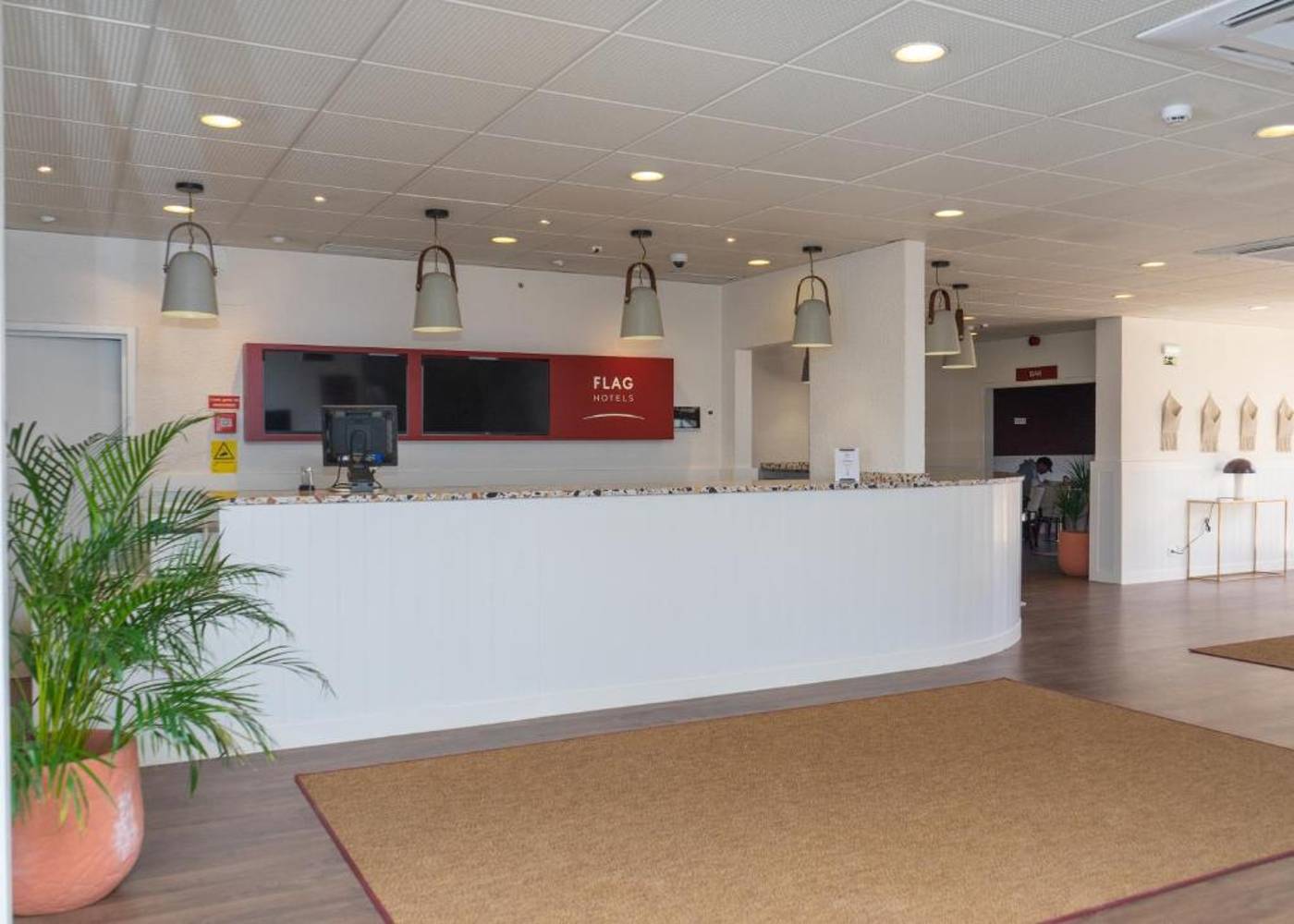 Flag Lisboa Oeiras-Portugal-OEIRAS-Lobby-1