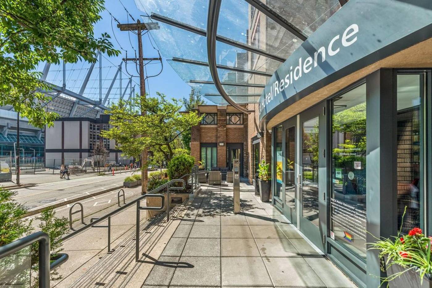 YWCA-Hotel-Vancouver-General-view-36