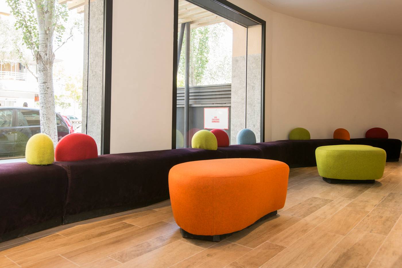 California-Apartments-III-Y-IV-Lobby-44