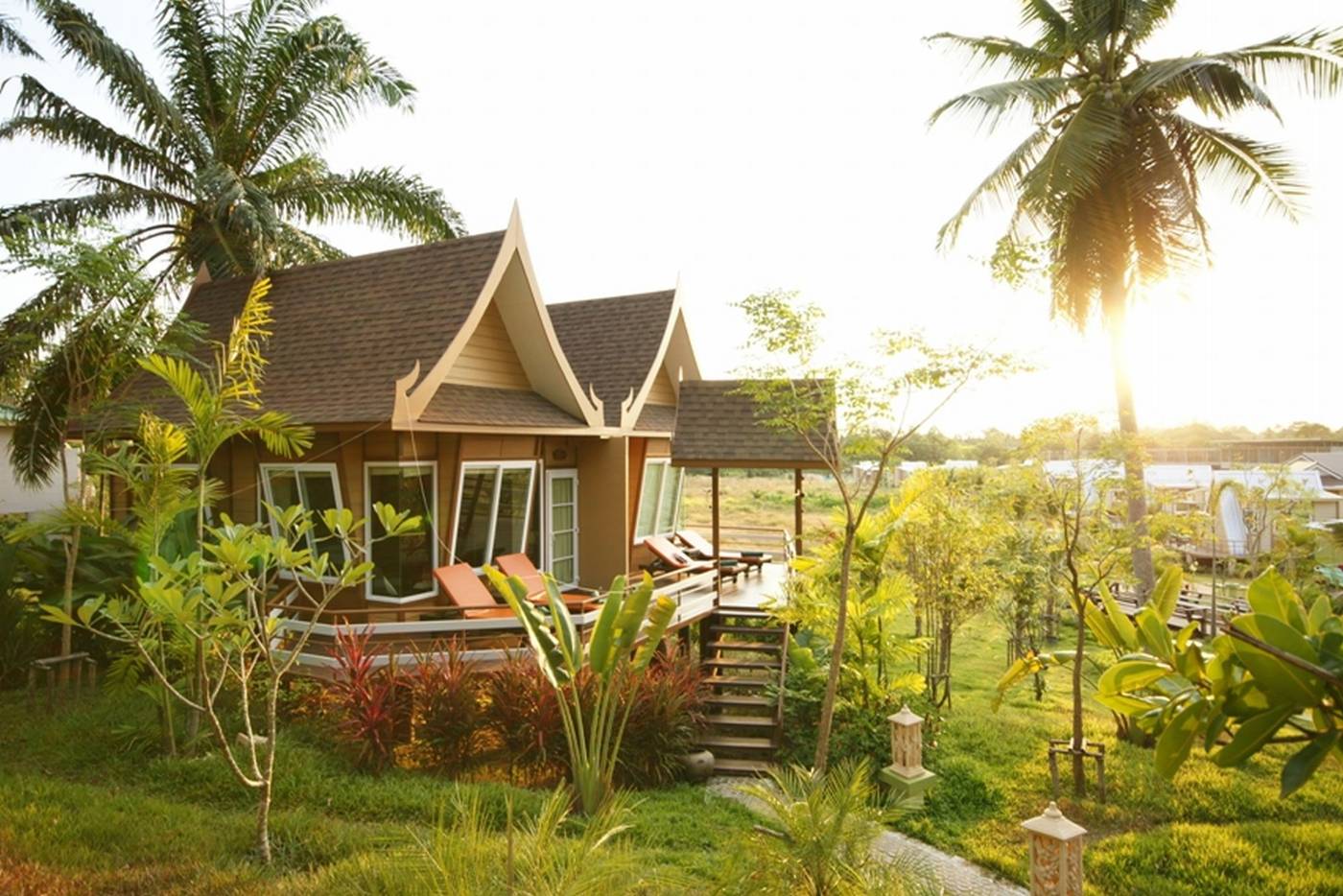 Palm-Paradise-Resort-Room-7