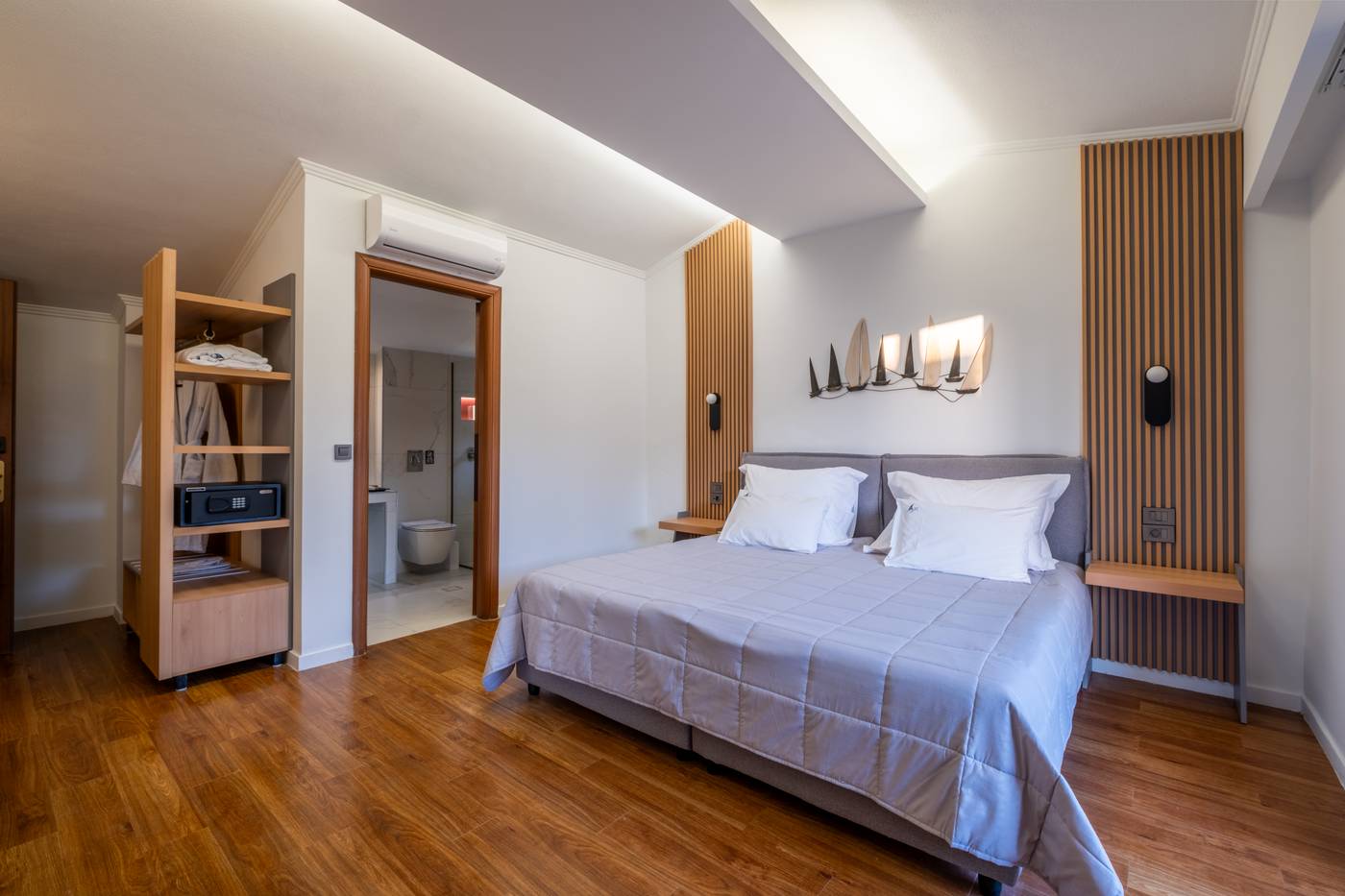 Hotel-Mediterranean-Beach-Room-32