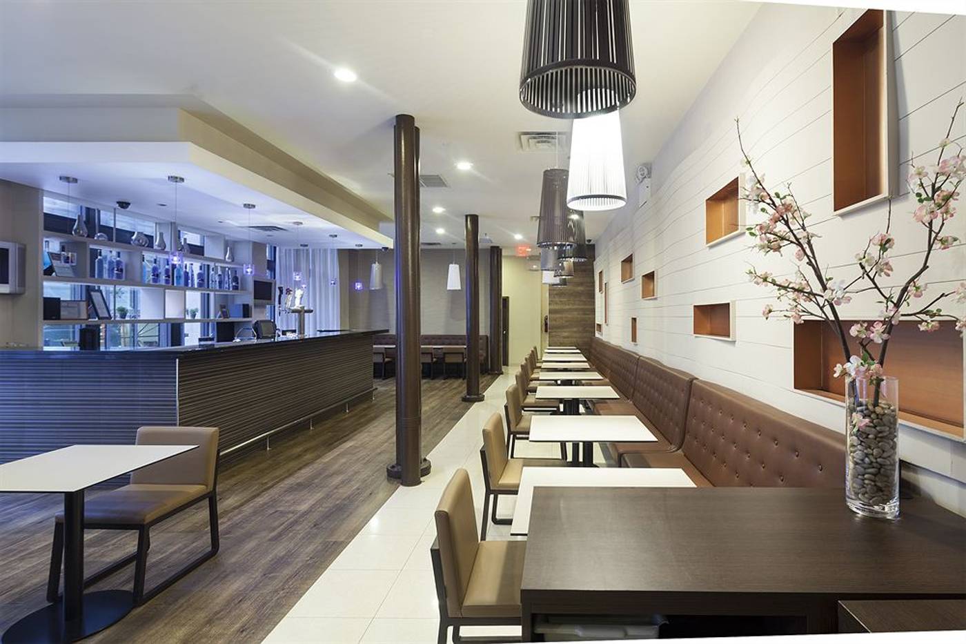 Eurostars-Wall-Street-Bar-7