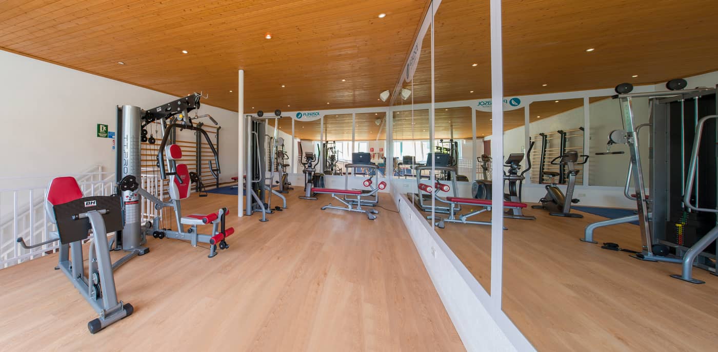 Playasol-Cala-Tarida-Sports-and-Entertainment-57