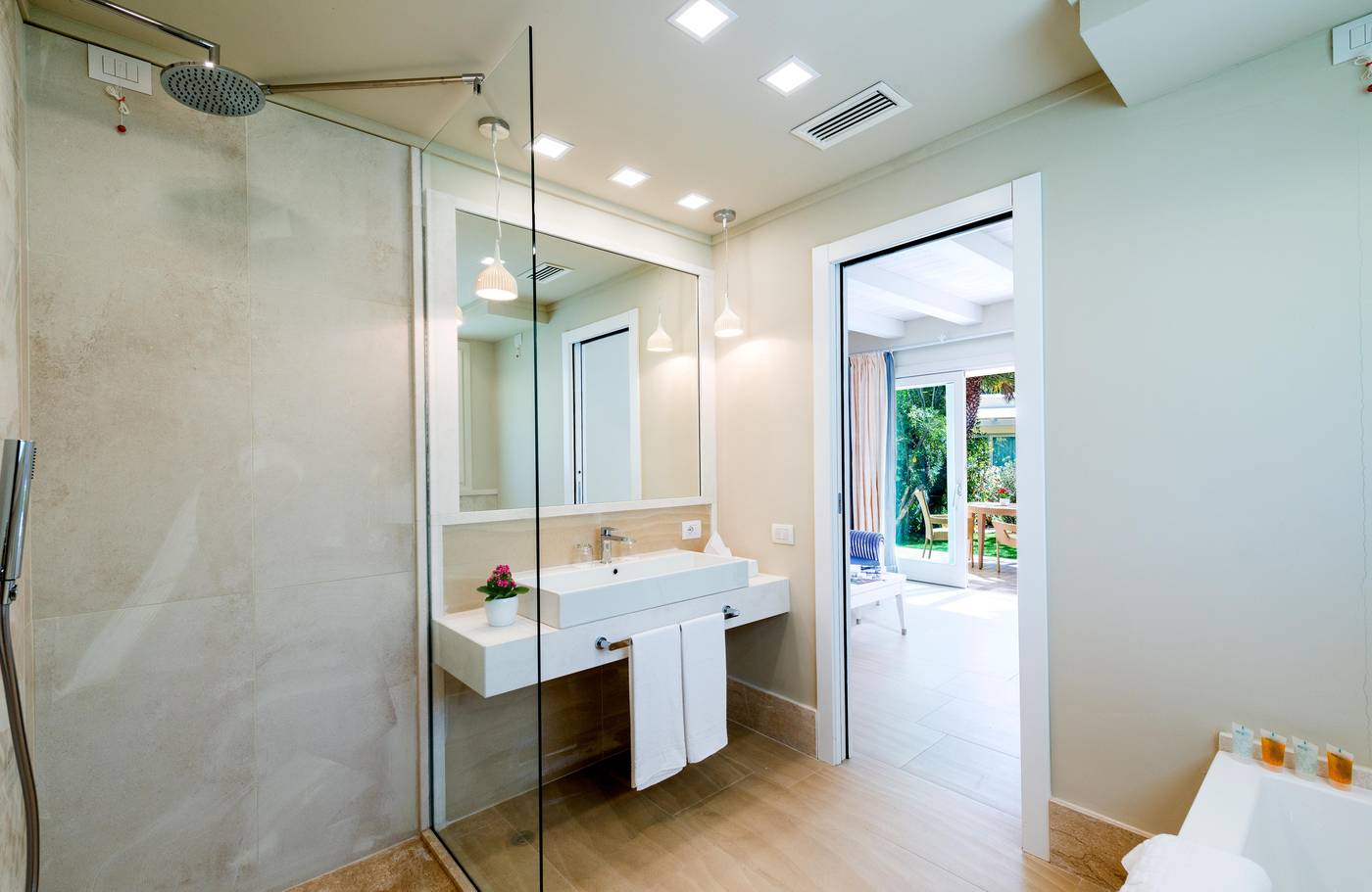 Forte-Village-Resort-Bouganville-Room-16