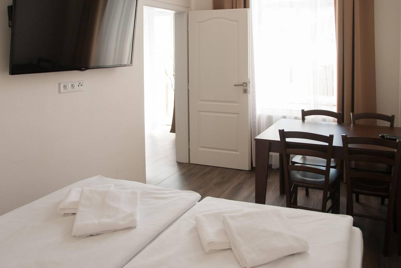 Residence-Vysta-Room-17