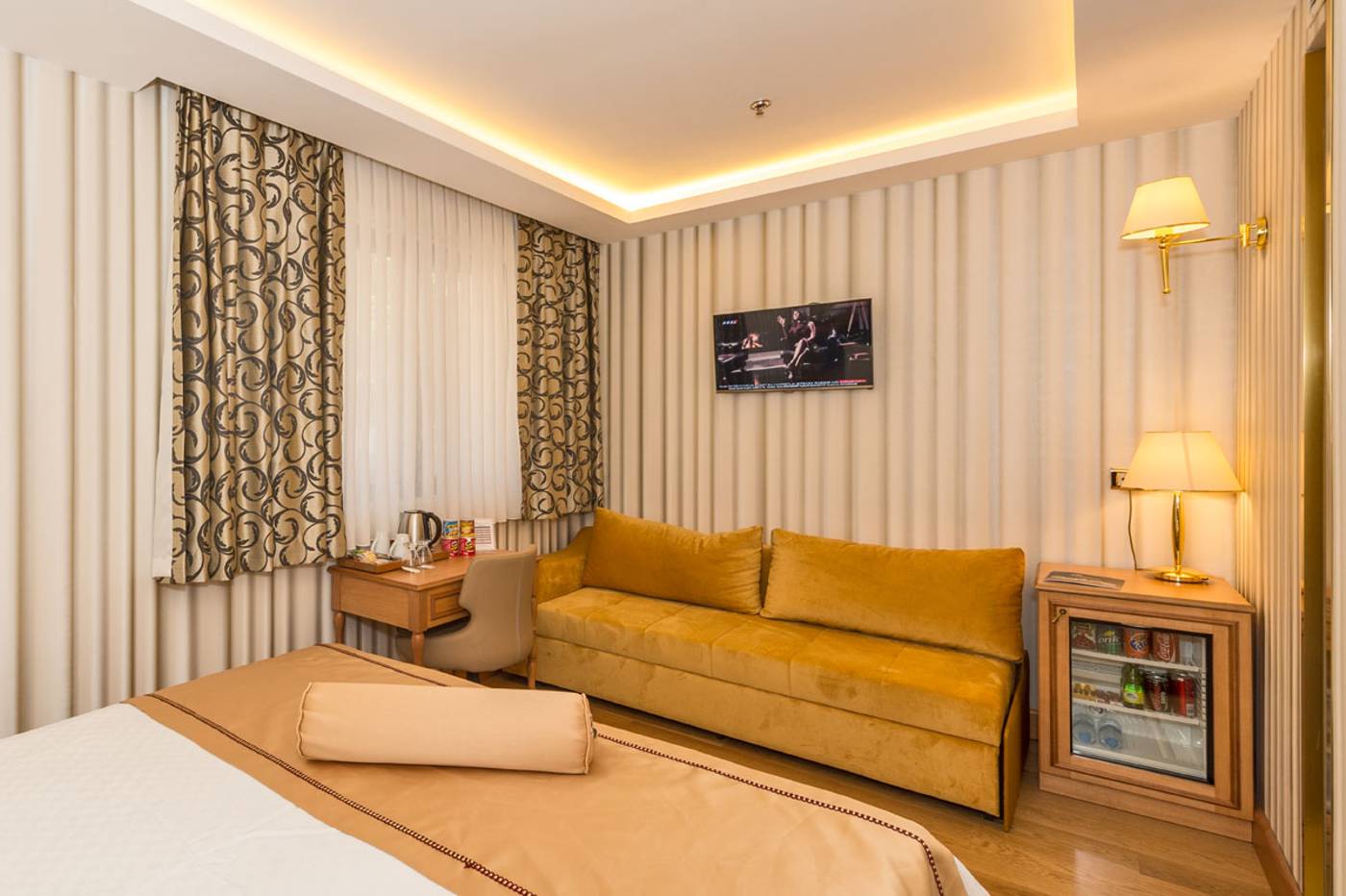 Aprilis-Gold-Hotel-Room-26