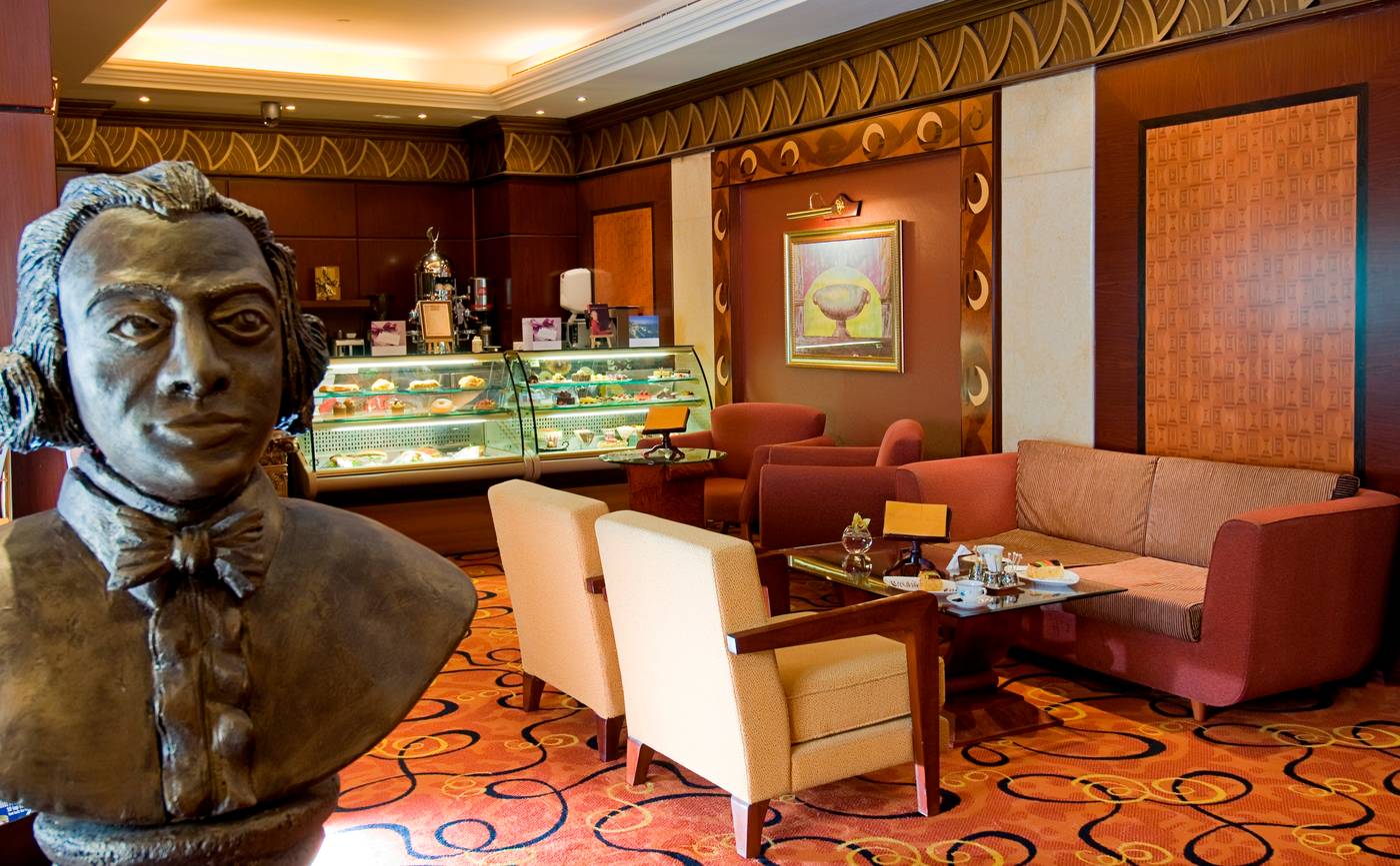 Al-Raha-Beach-Restaurant-8