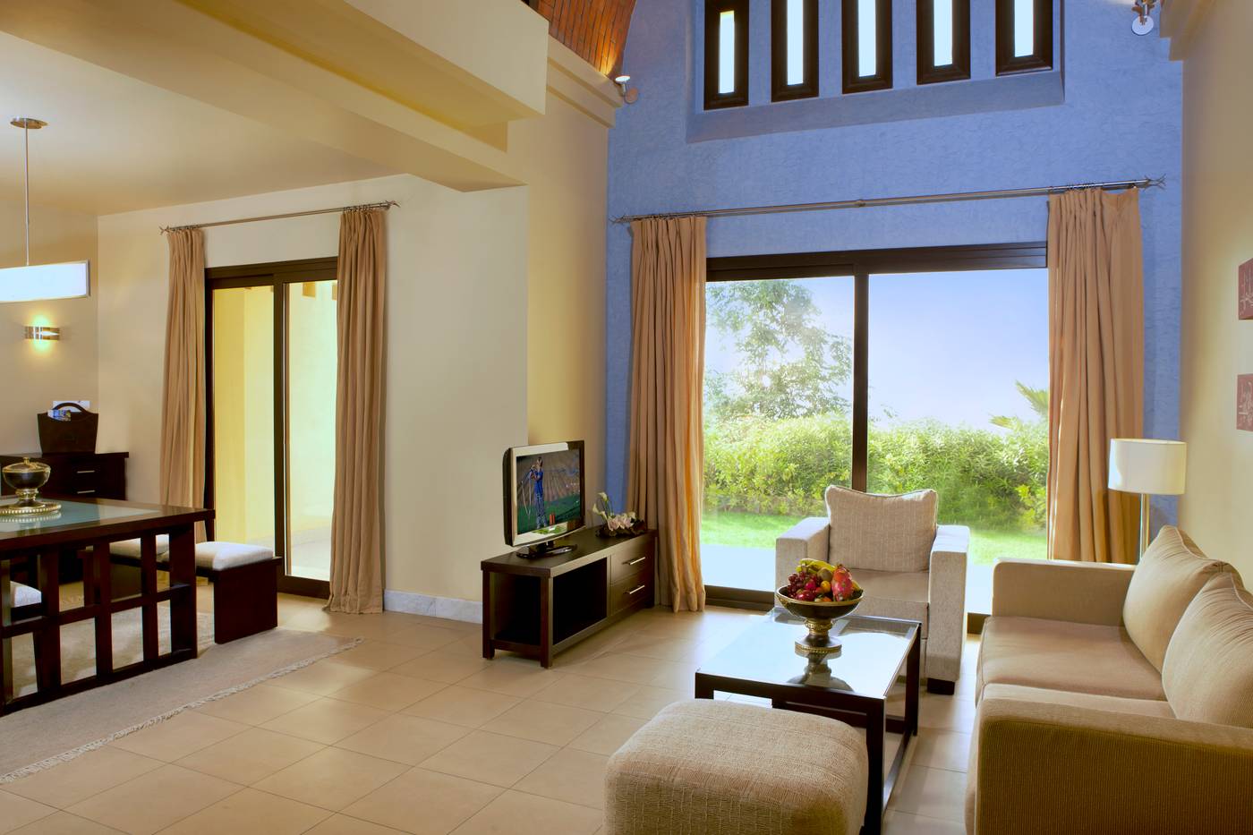 The-Cove-Rotana-Resort-Room-31