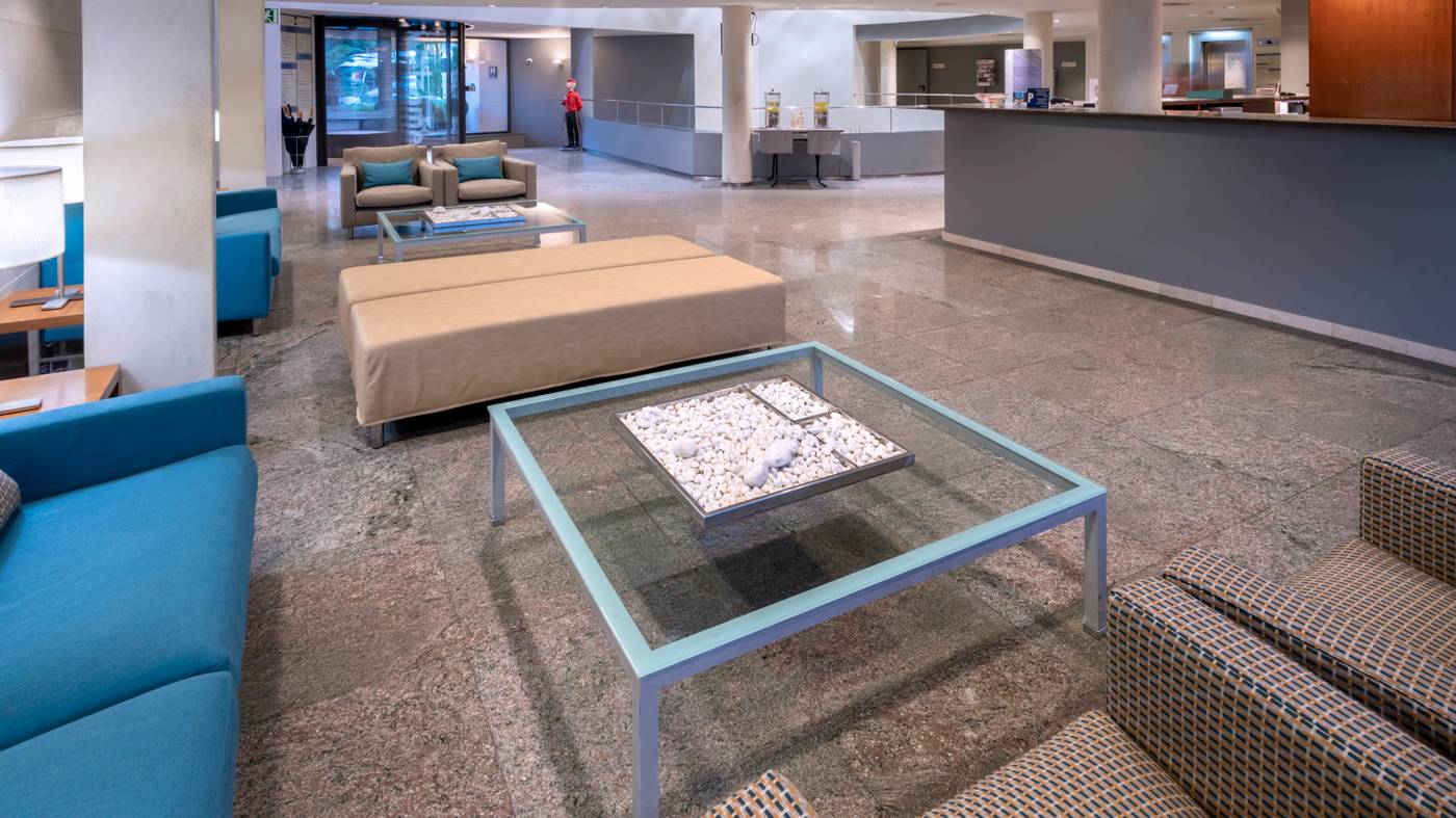 Gran-Hotel-Rey-Don-Jaime-Lobby-37