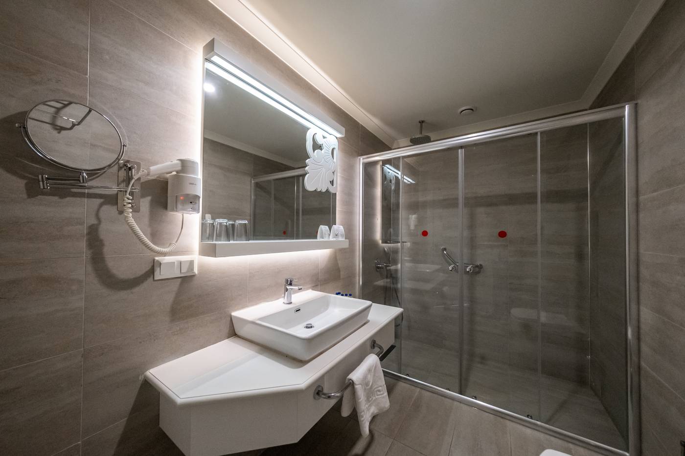 Laguna-Beach-Alya-Resort---Spa-Hotel-Room-14