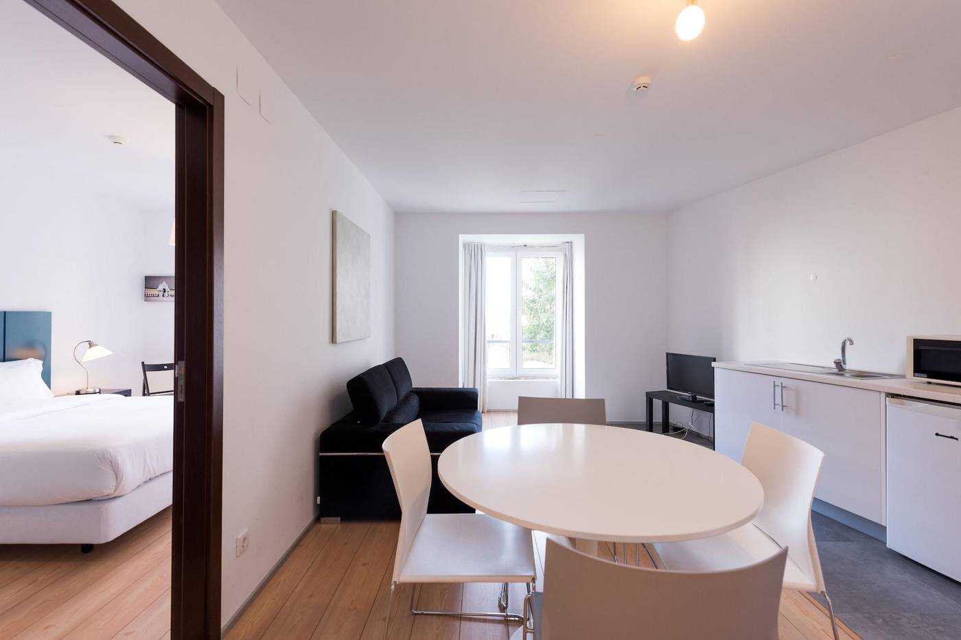 Alfama---Lisbon-Lounge-Suites-Room-33