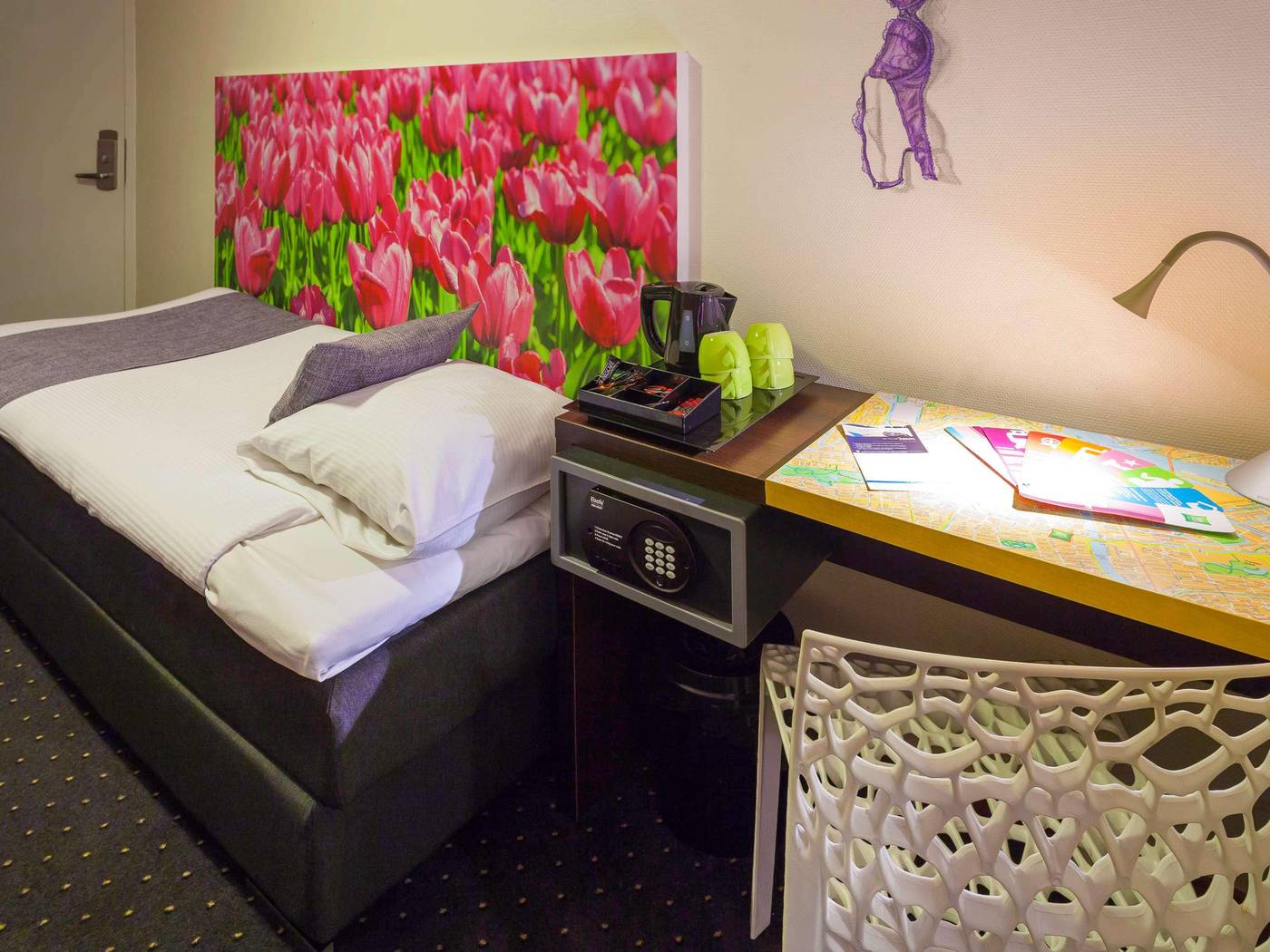 ibis-Styles-Amsterdam-City-Room-22