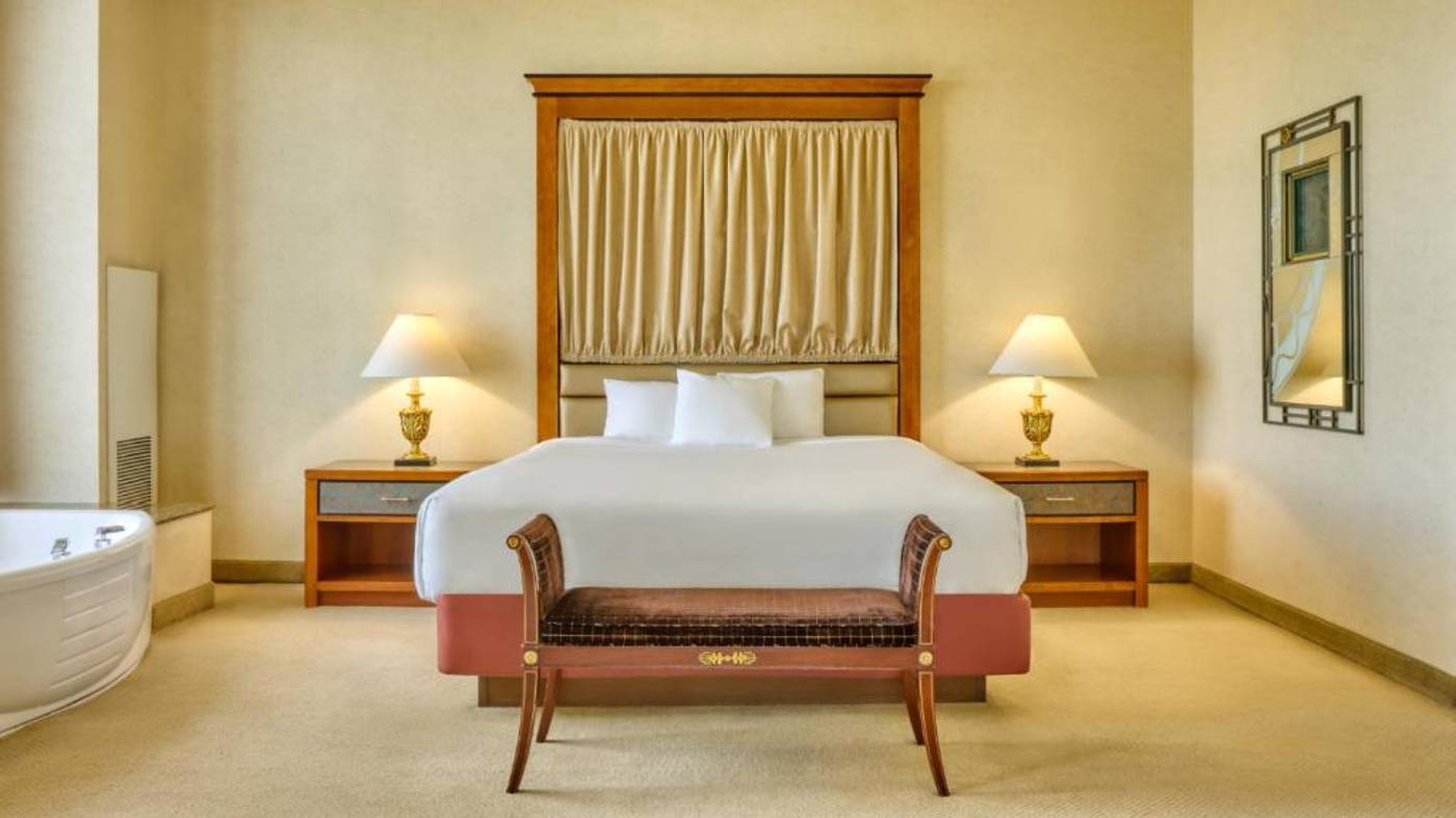 Rio-All-Suite-Hotel---Casino-Room-33